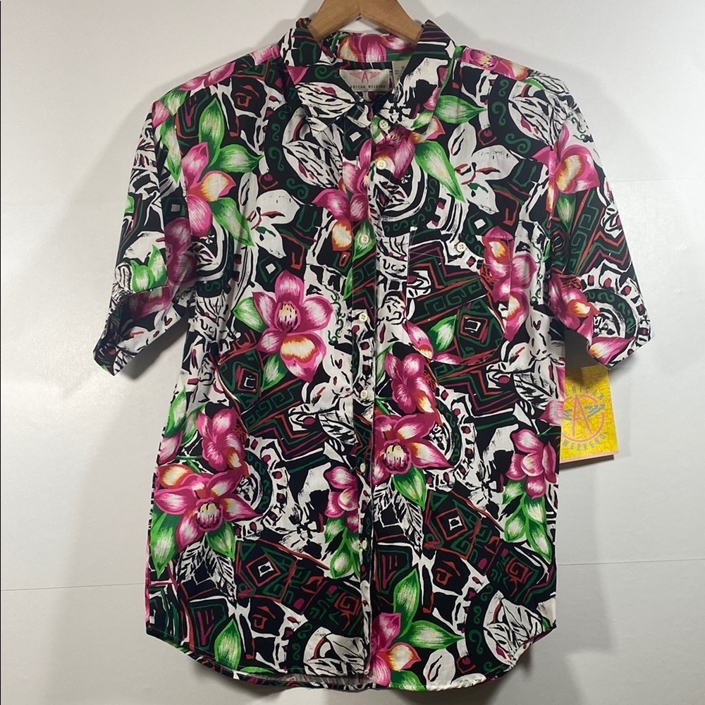 Vintage Deadstock Casual Button Down Hawaiian Shirt w Floral and Tribal Design